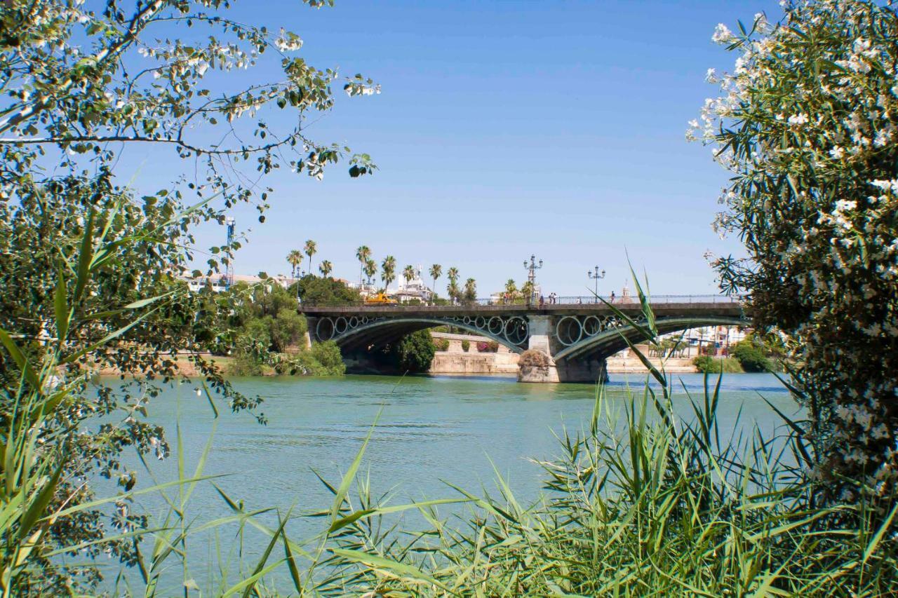 Corral De La O Triana By Valcambre